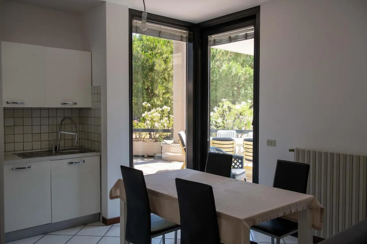 Garda Fantasy Terrazza Apartment Desenzano del Garda