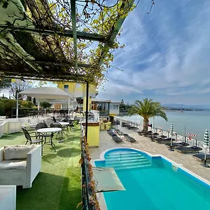 4* Hotell Estee